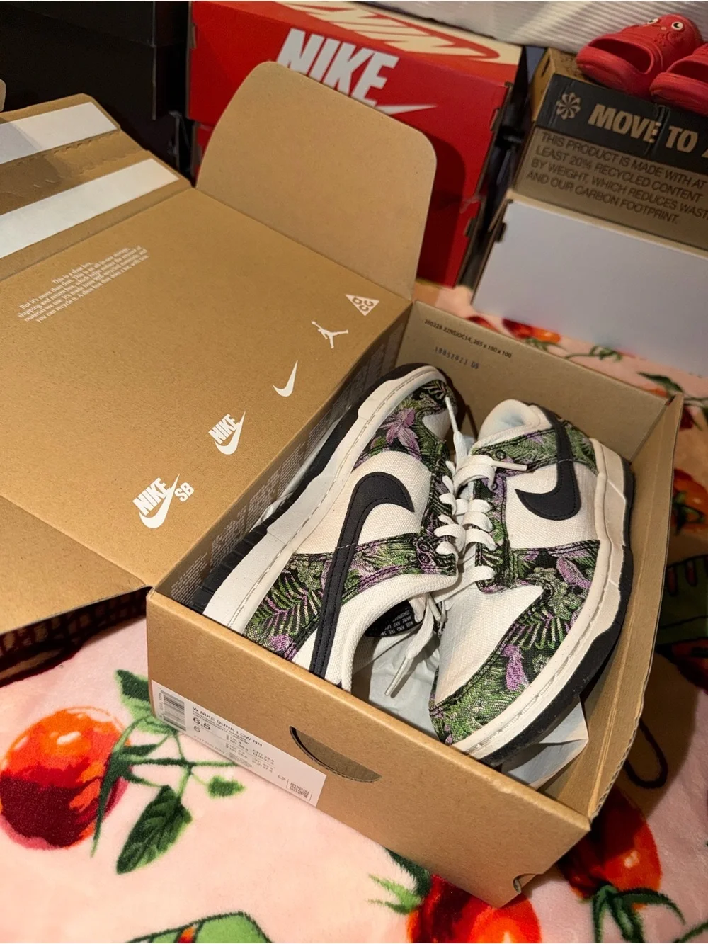 Nike Women's 6.5 Dunk Low Next Nature Floral Tapestry Like New Sneakers Shoes